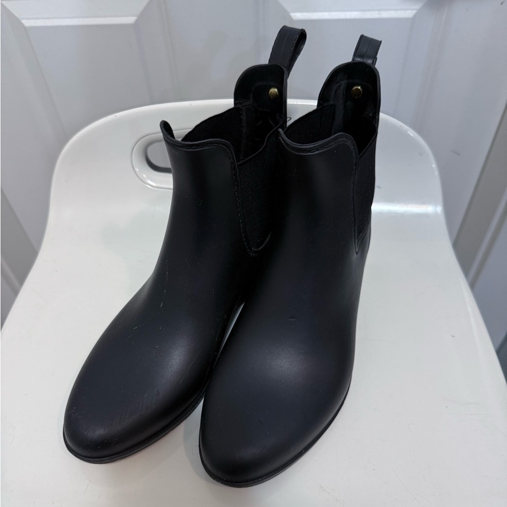 Sam Edelman Tinsley Matte Chelsea Rain Booties